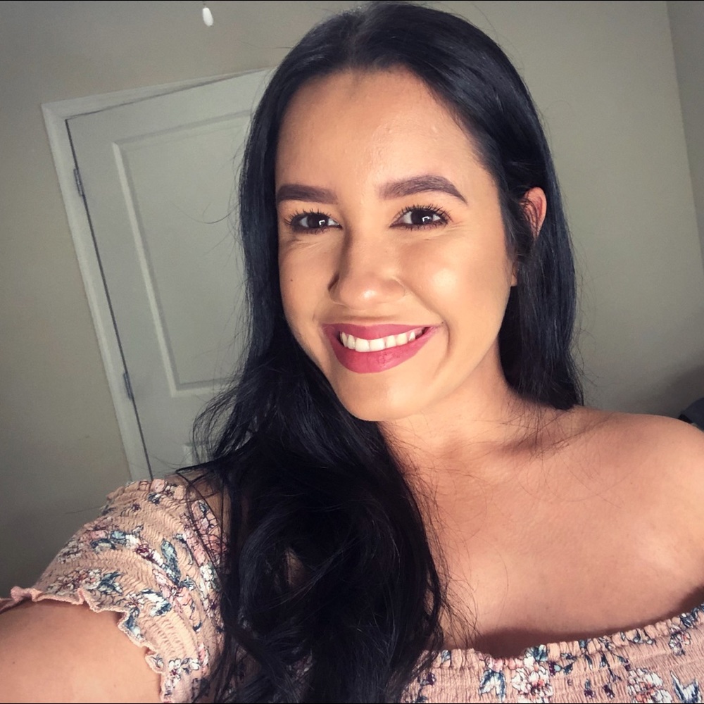 Meet your Posher, Bethzaida